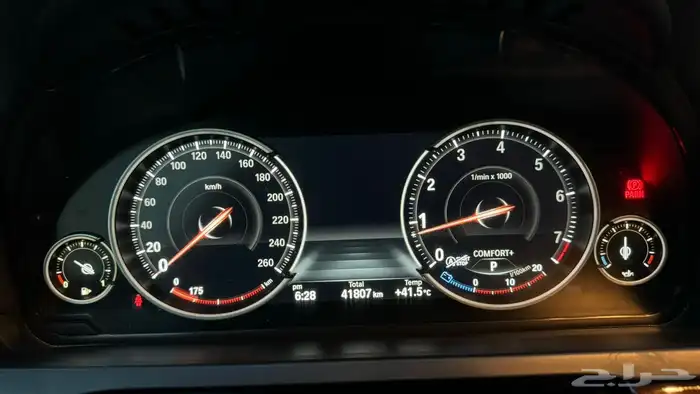 BMW 750LI نظيف ممشى قليل 16