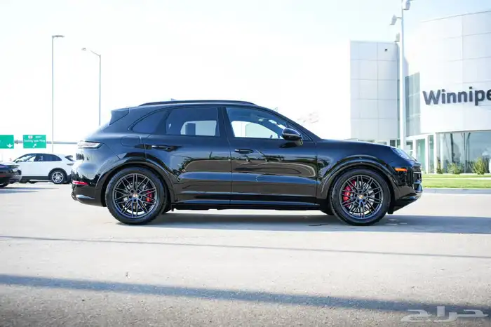Porsche Cayenne GTS 2026 فل كامل جديد 4