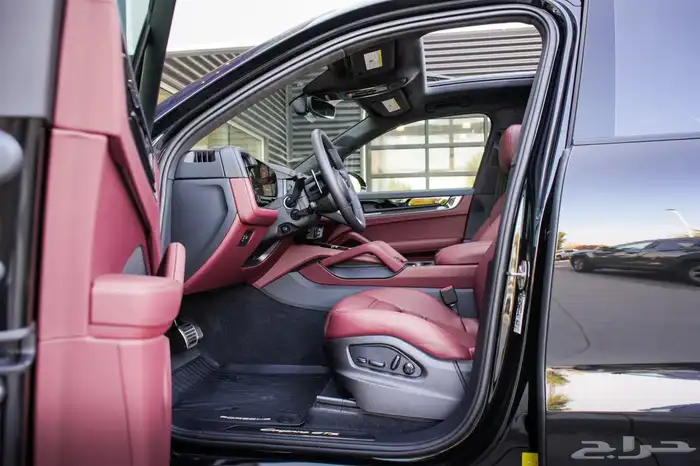 Porsche Cayenne GTS 2026 فل كامل جديد 6
