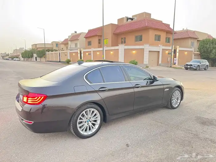 بي ام دبليو 520 6