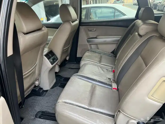 سيارة مازدا CX9 2010 ( نشب بها حريق) 8
