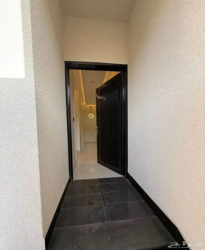 ادوار أرضية مودرن بمدخل سياره 6