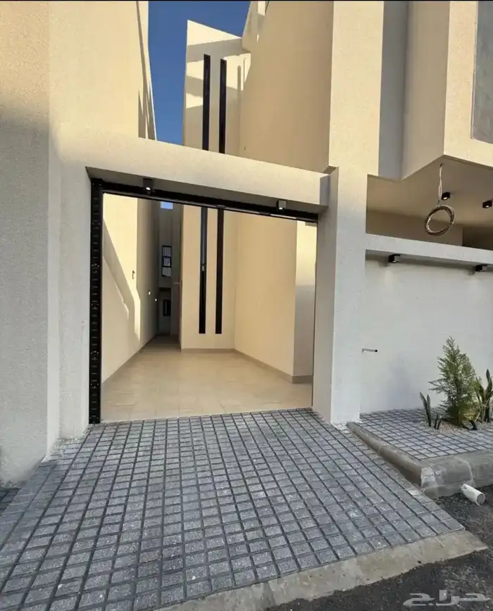 ادوار أرضية مودرن بمدخل سياره 3