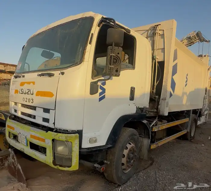 ايسوزو لوري شاص 2014 1