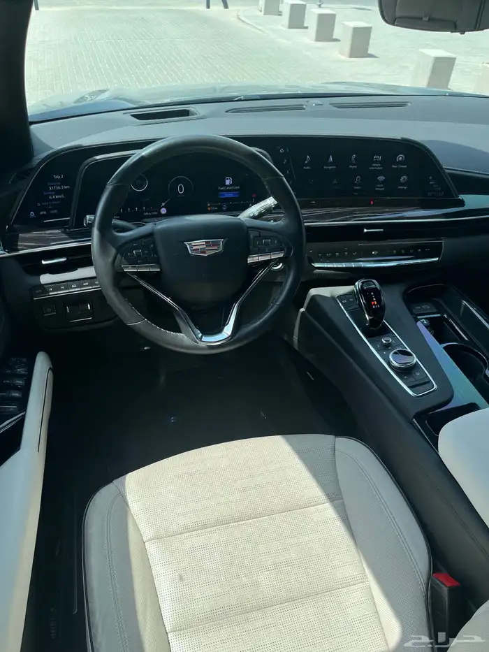 كاديلاك اسكاليد 2023 الجميح ممشى قليل 17