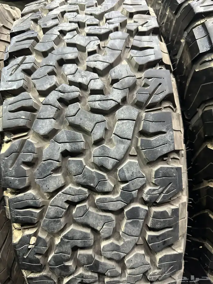 كفرات بي اف جودرتش نص حجري مقاس 265 70 17 16