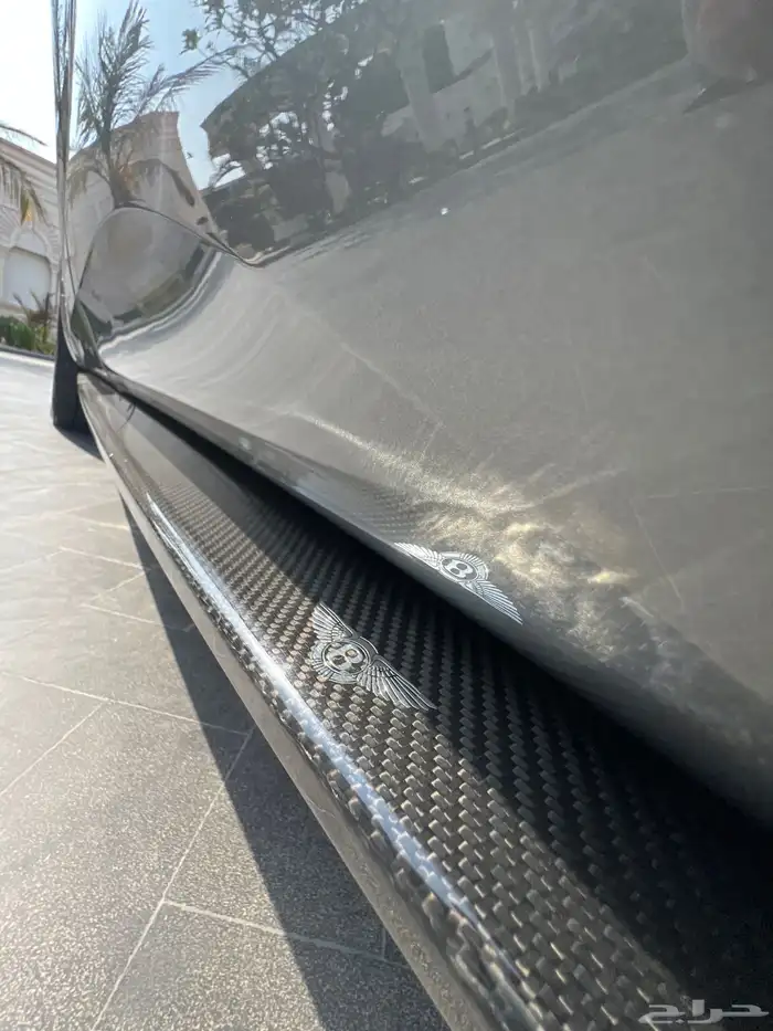 مخزن بنتلي بنتياقا 2019 عداد 52 الف كم فقط سماكو 31