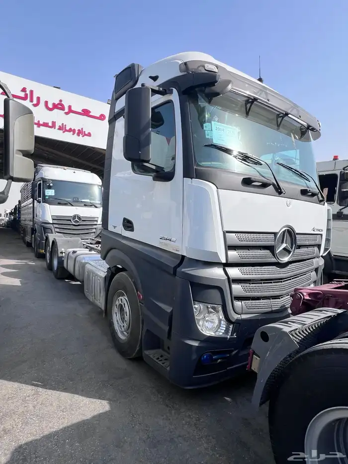حراج معرض رايد للسيارات والشاحنات والمعدات الثقيلة 5