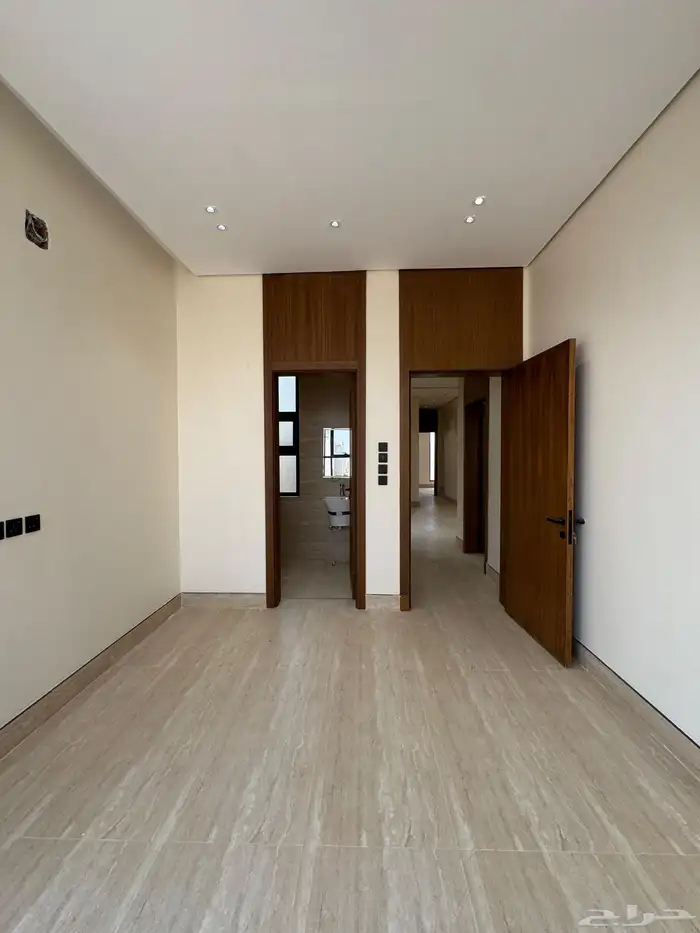 فلل مودرن 200 م حي المهديه 3