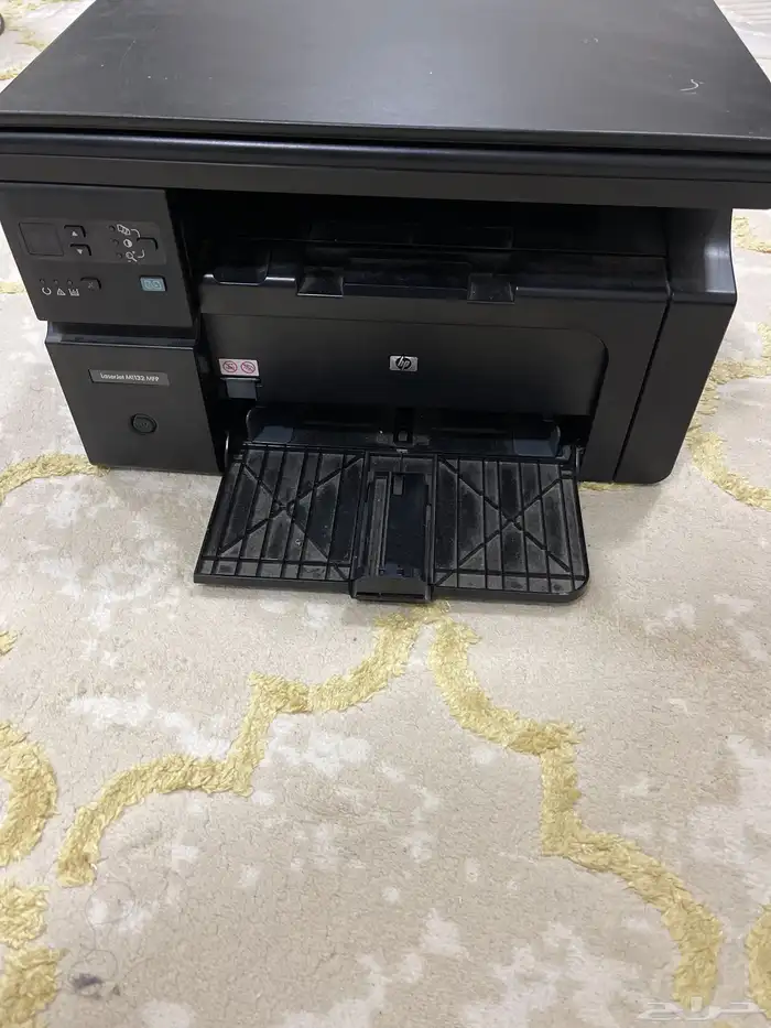 طابعة HP ليزر وشاشة الحالة ممتازة 0