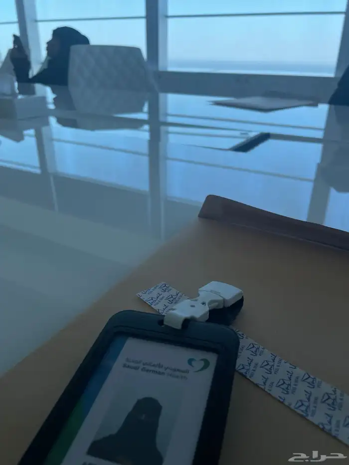 مصمم جرافيك 12