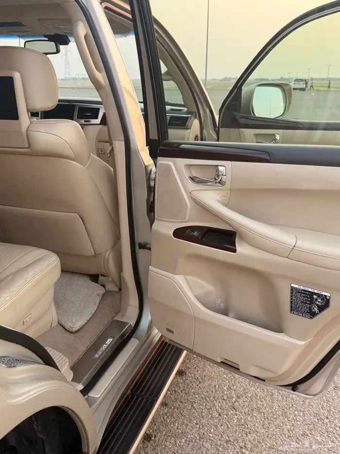 جيب لكززس LX570 2015 9