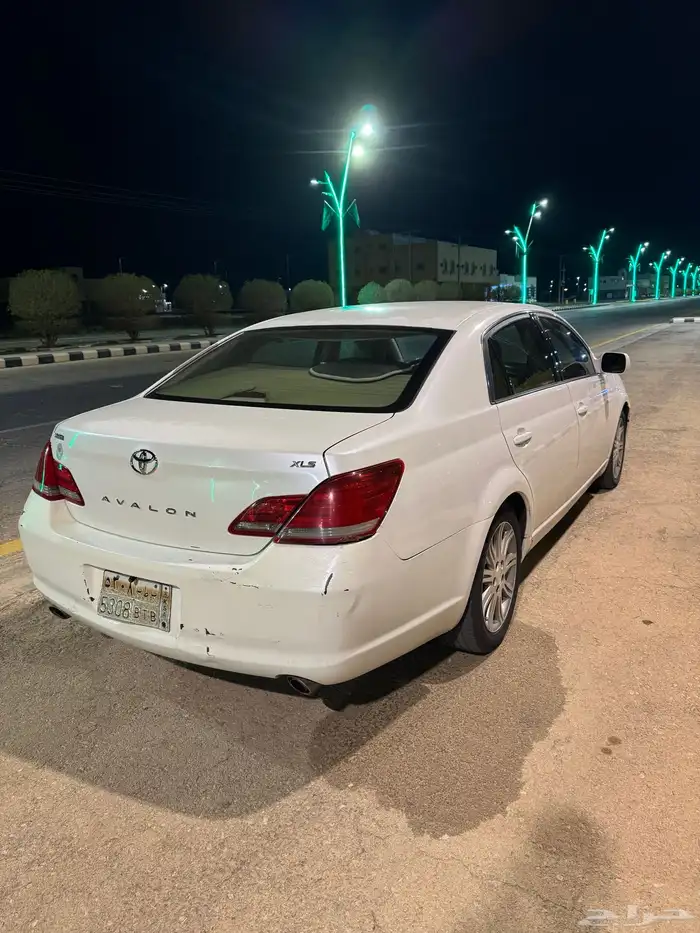 للبيع أفالون 2008 3