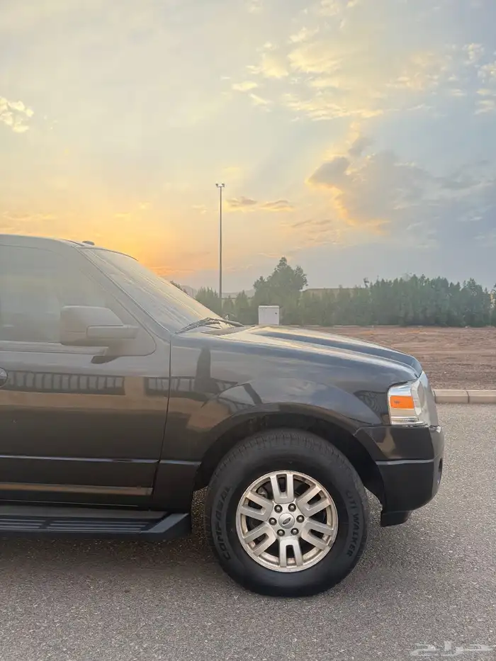 فورد اكسبدشن 2013 نص فل نظيف جدا 3