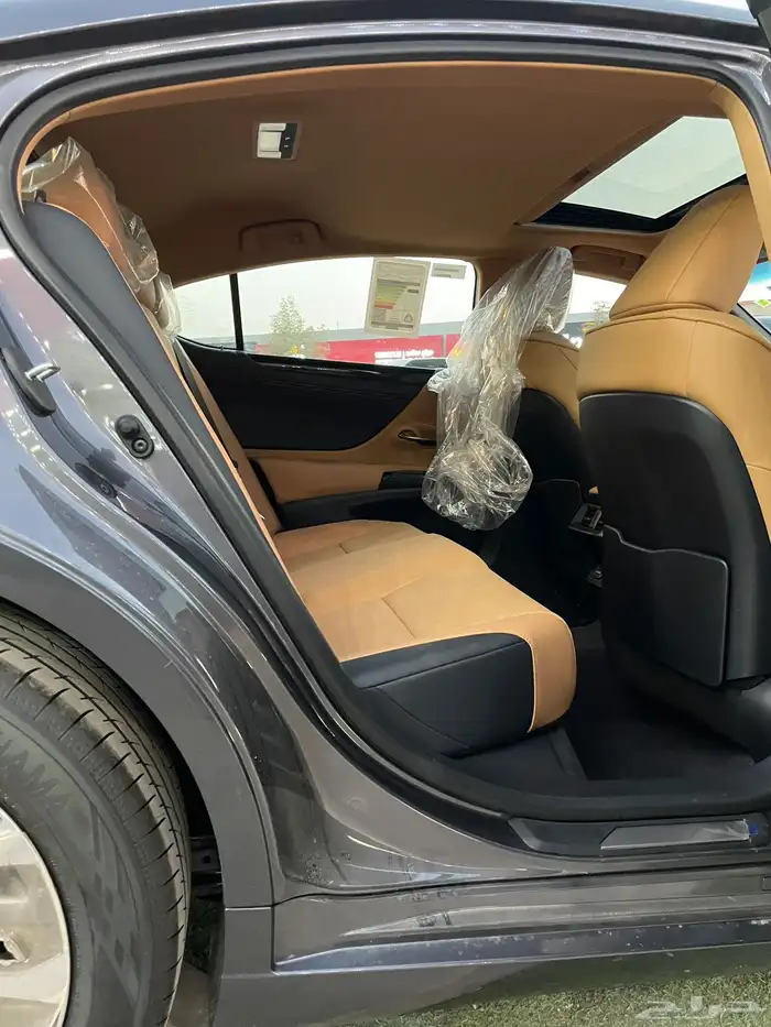 لكزسES250AA2025سعودي داخلي جملي(بنزين)2.5L 21