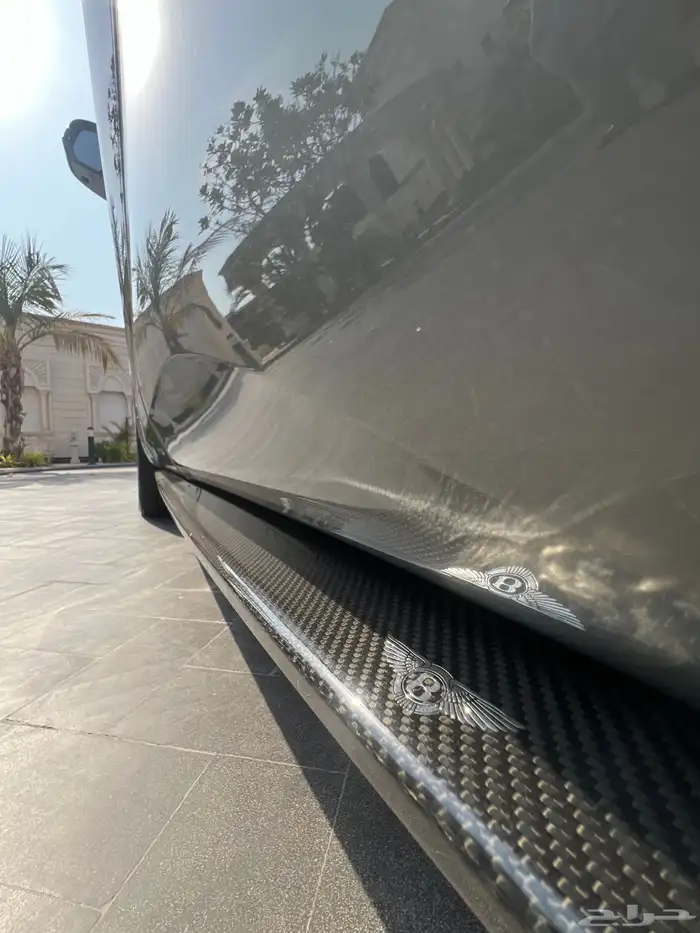 مخزن بنتلي بنتياقا 2019 عداد 52 الف كم فقط سماكو 29