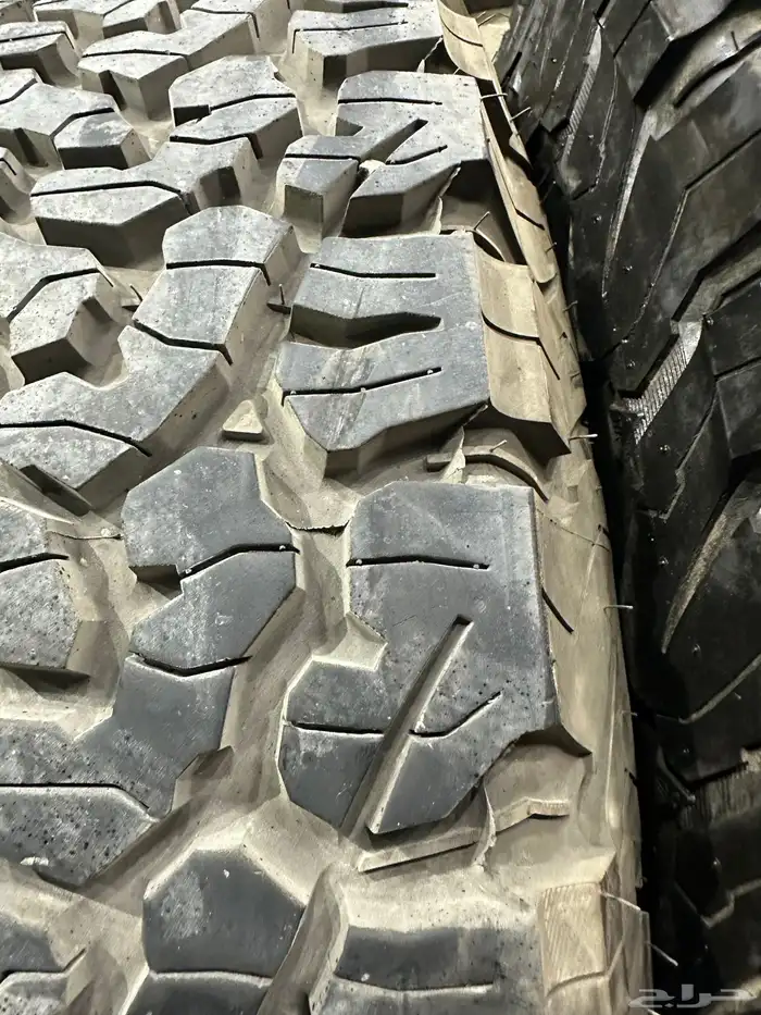 كفرات بي اف جودرتش نص حجري مقاس 265 70 17 11