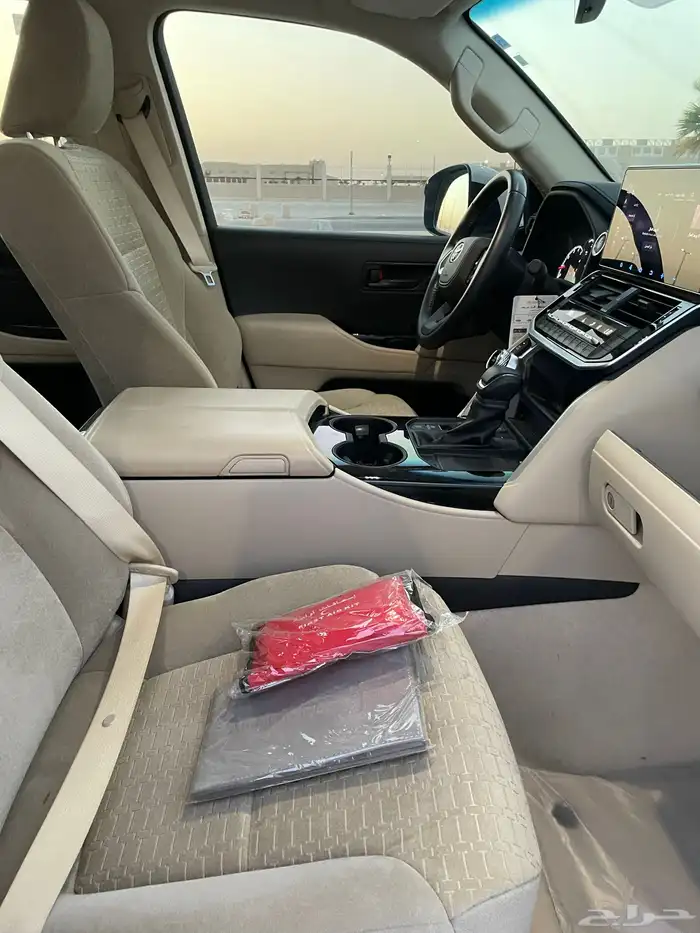 لاندكلوزر gxr 2022 L3 25