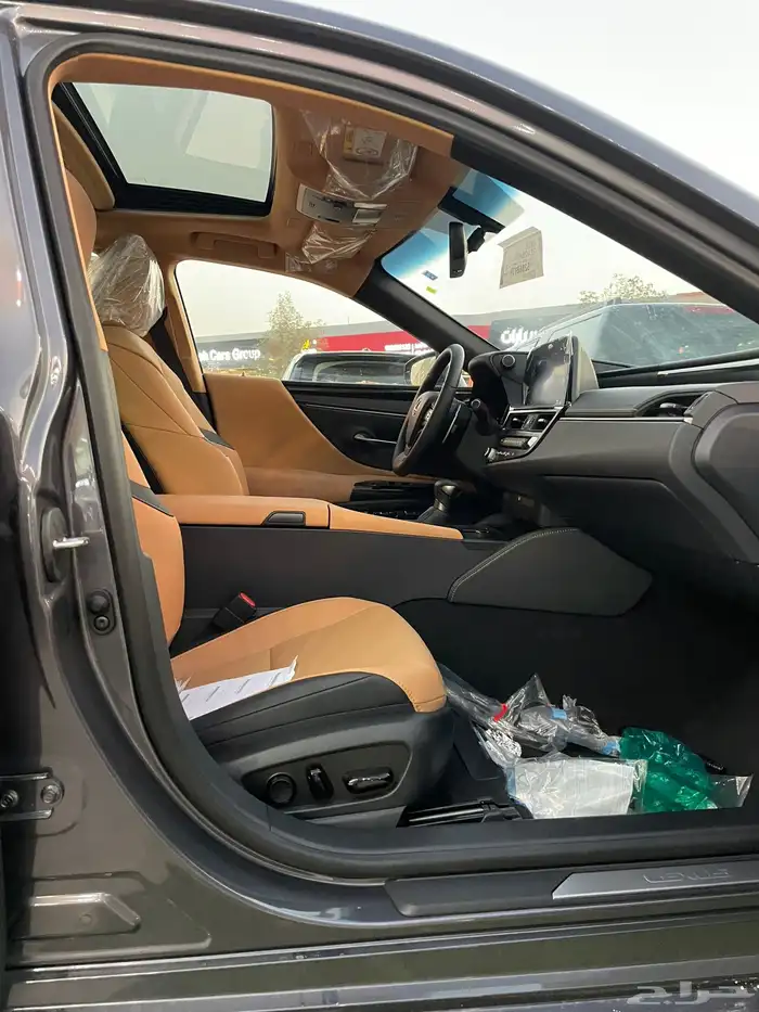لكزسES250AA2025سعودي داخلي جملي(بنزين)2.5L 24