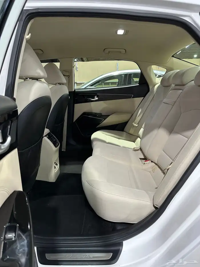 كيا كادينزا 2021 وكالة 16