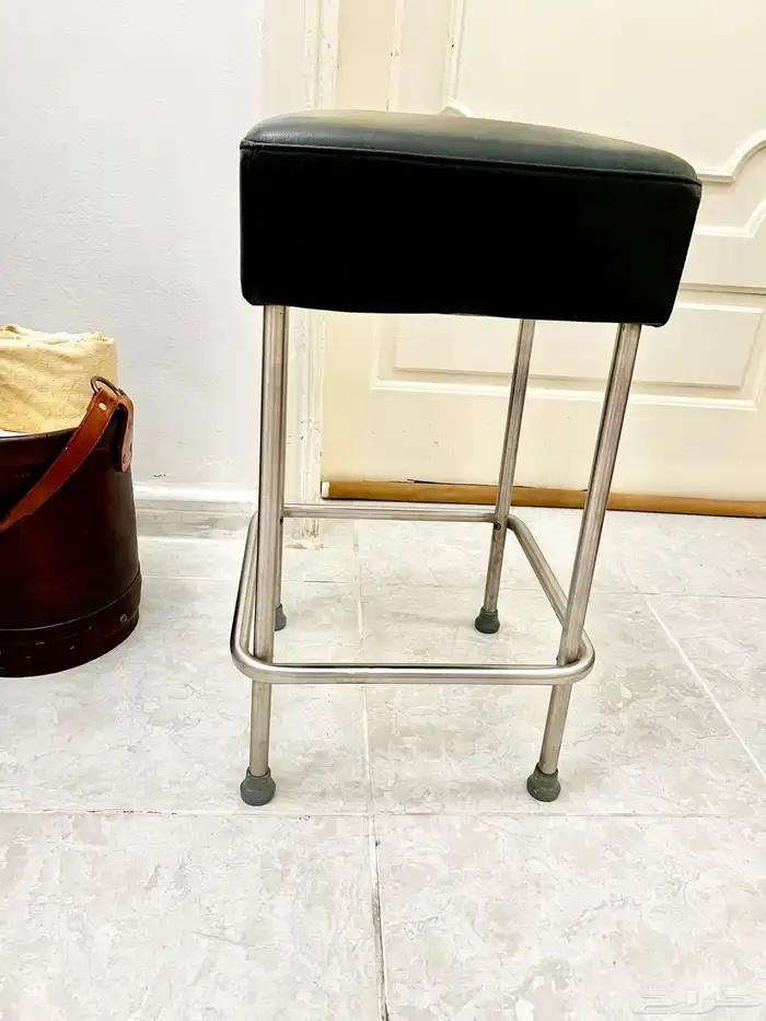 كرسي بار من ايكيا 1