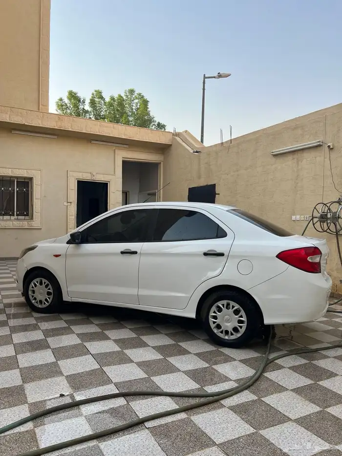 فورد فيجو 4