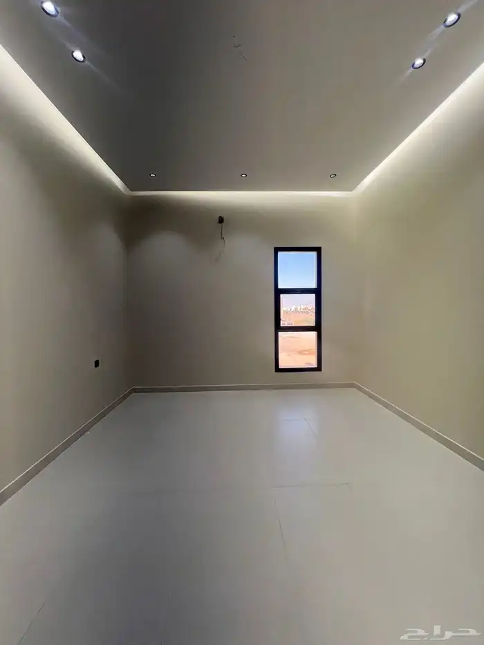 للبيع فيلا روف حي اليرموك تبوك 11