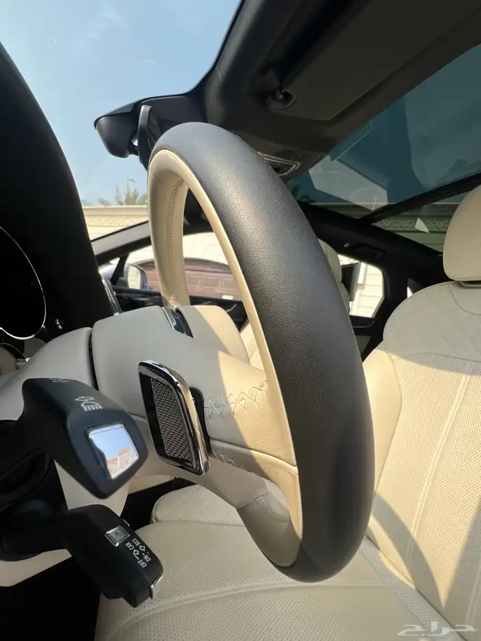 مخزن بنتلي بنتياقا 2019 عداد 52 الف كم فقط سماكو 53