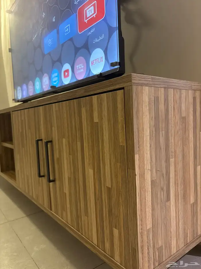 طاولة تلفزيون 1