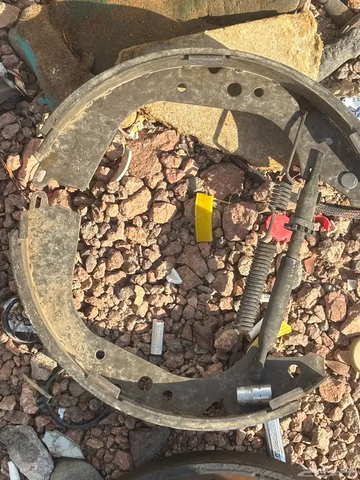 للبيع قطع غيار شاص وربع وشراع 78 الى 84 3