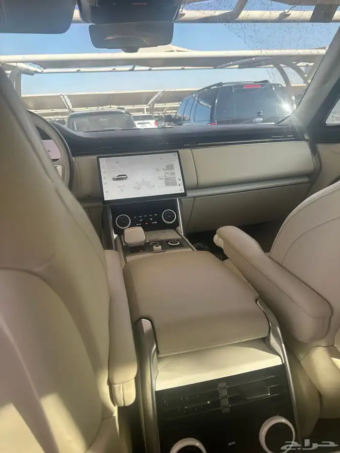 رنج روفر sv 2023 4