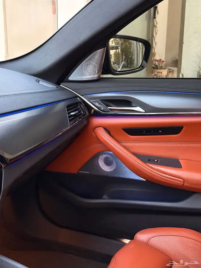 تحت الضمان وصيانة مجانية BMW M5 F90 Competition 2021 8