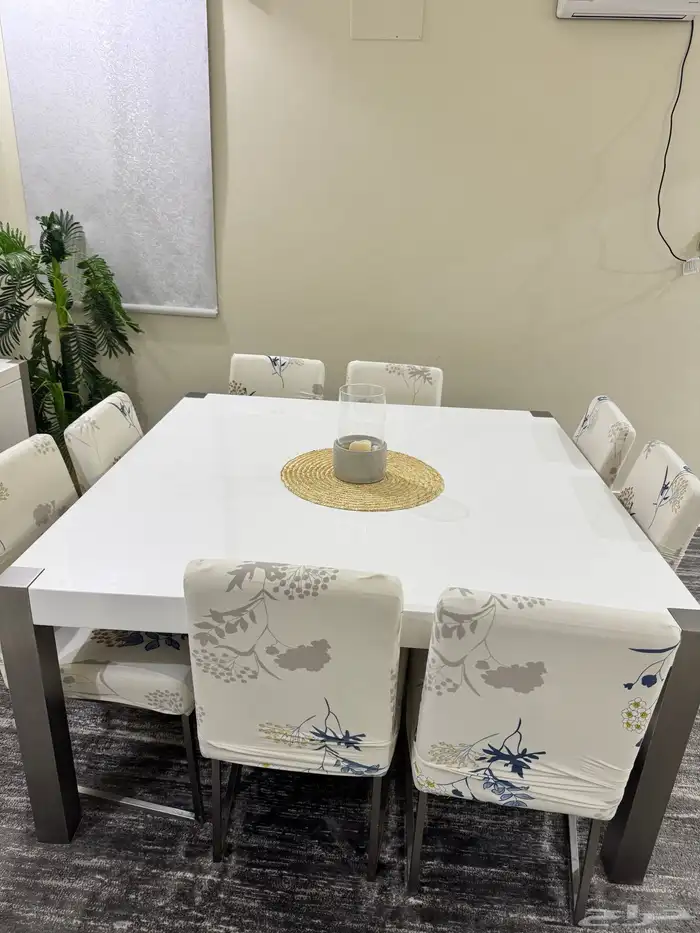 طاولة طعام 1