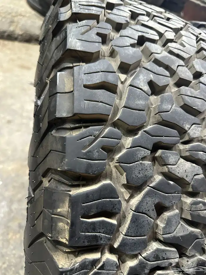 كفرات بي اف جودرتش نص حجري مقاس 265 70 17 2