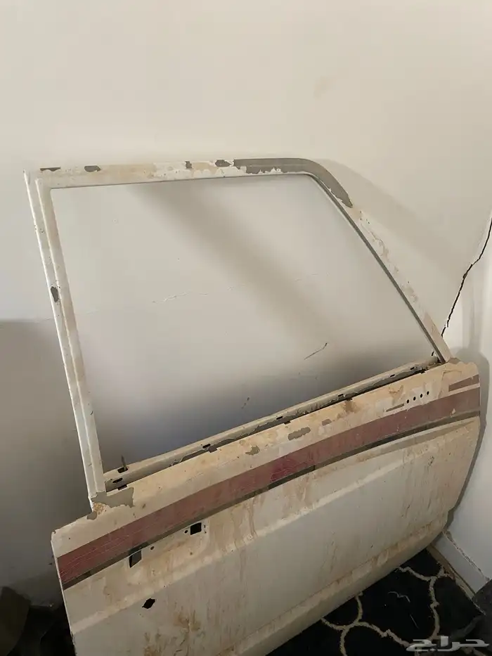 باب نيسان 0