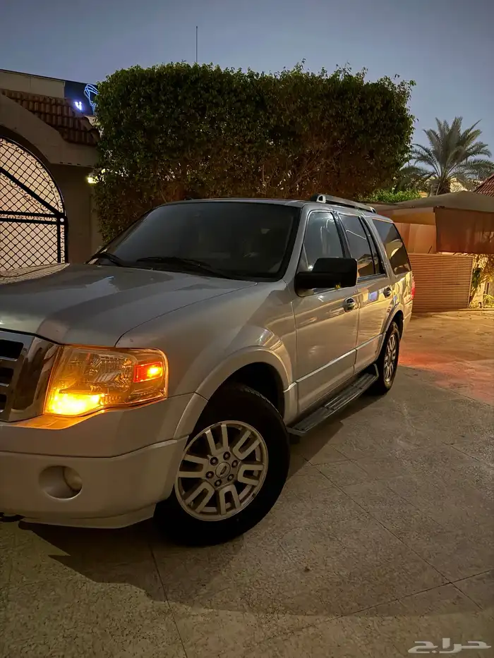 فورد اكسبيدشن 2011 5