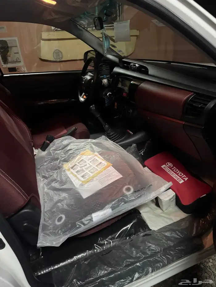 للتقبيل هيلوكس 2024 0