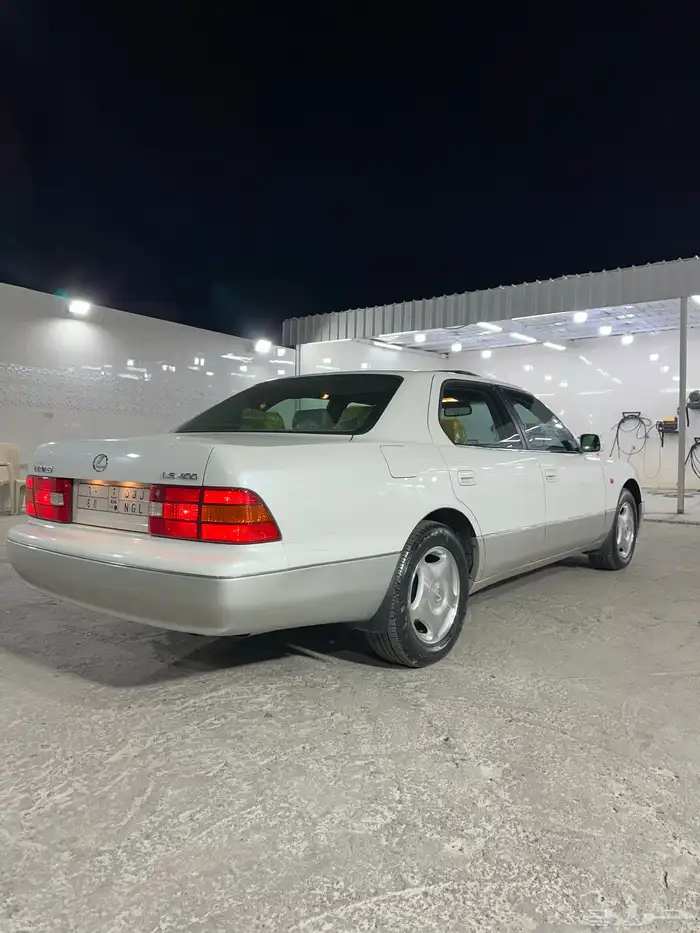 لكزس LS400 موديل 99 19