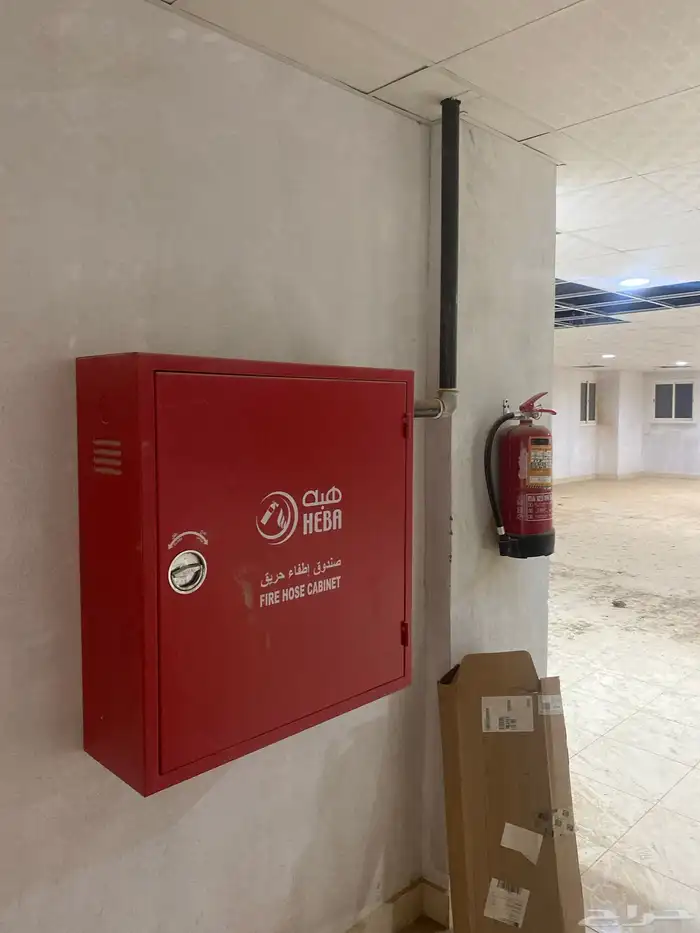 للإيجار دور مكتبي كامل وسط عنيزة 2