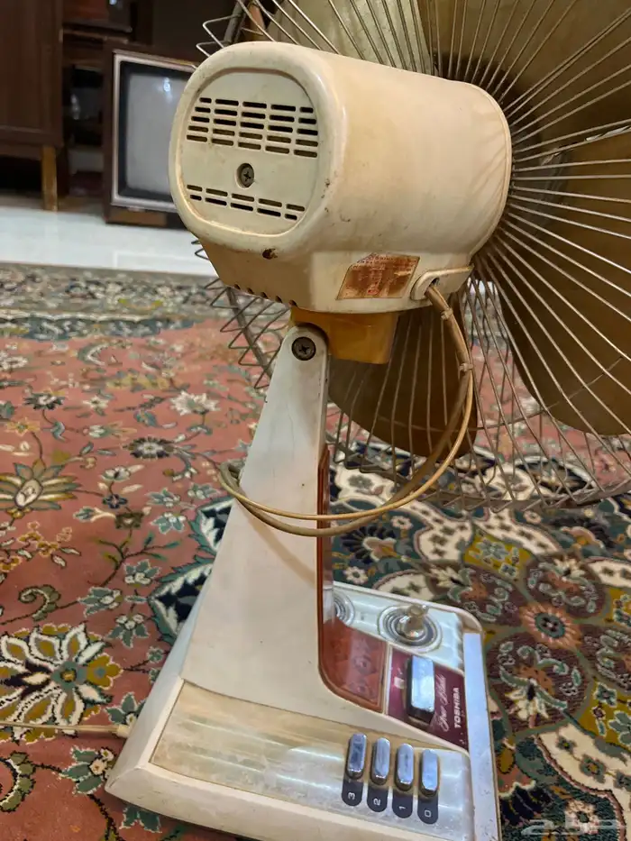 مروحة ام لمبه توشيبا 4