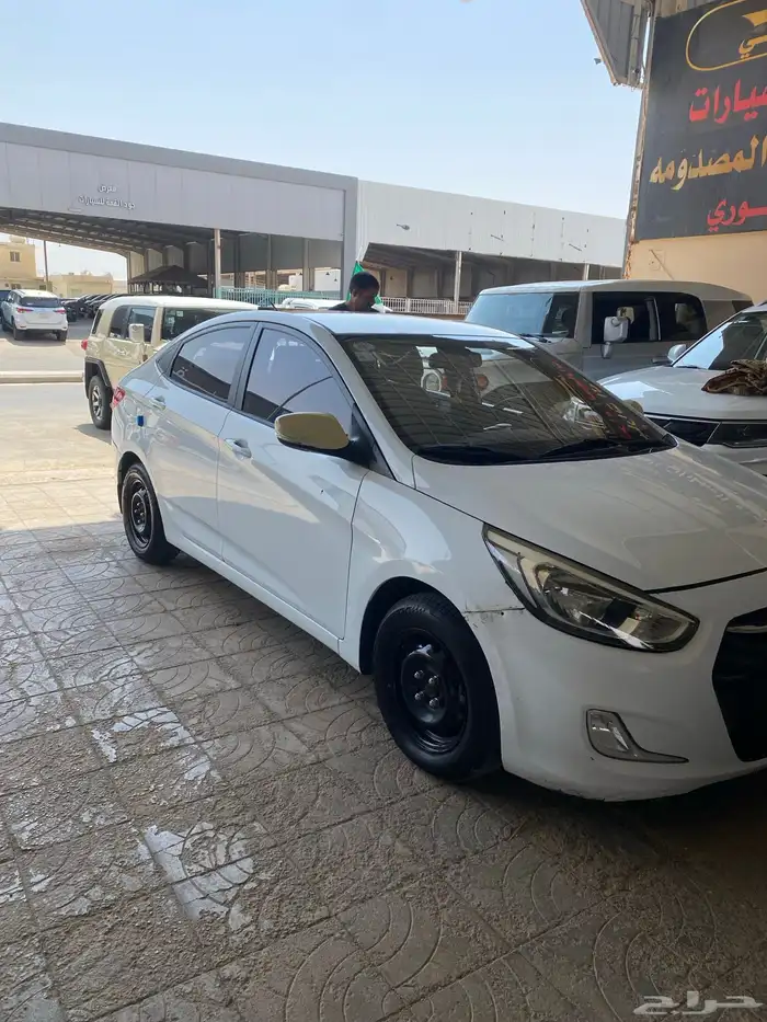 اكسنت 2016 ابيض 1