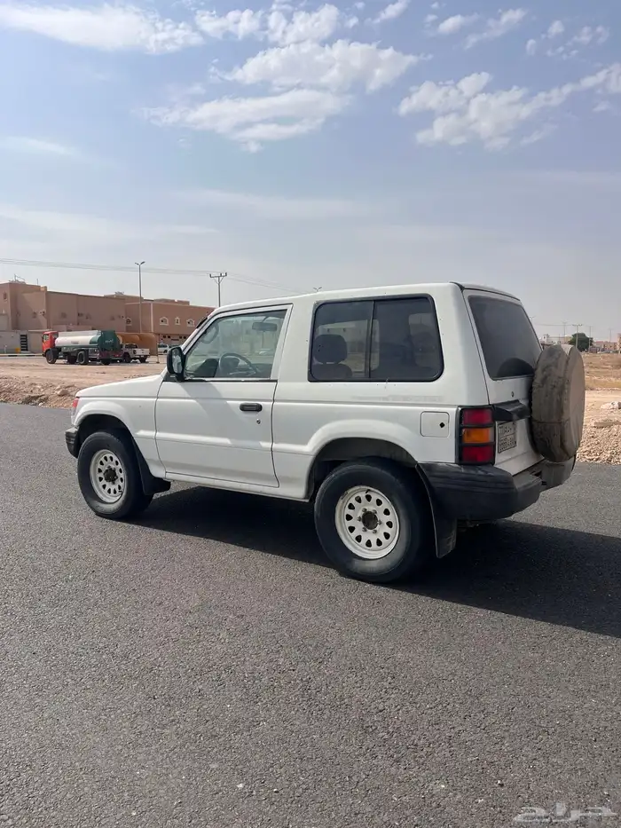 للبيع باجيرو 2001 حكومي سابقا  مبيعات الجوزات ماشي109 0