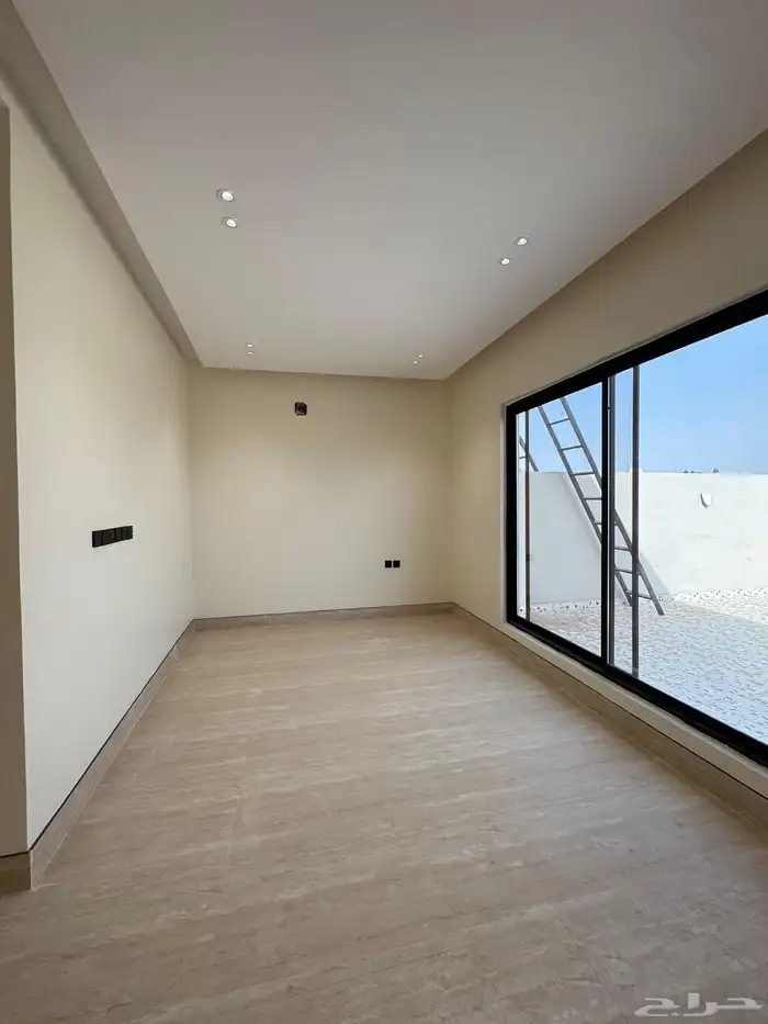فلل مودرن 200 م حي المهديه 14