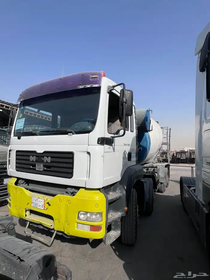 حراج معرض رائد للسيارات والشاحنات والمعدات الثقيلة 20
