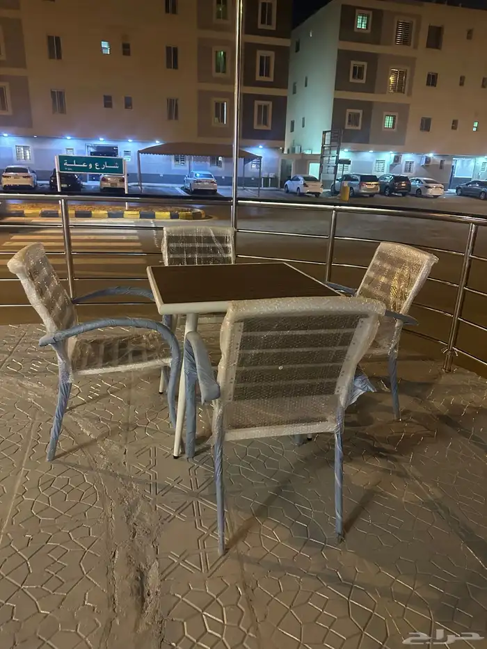 اطقم كراسي وطاولات للجلسات الخارجية ثقيلة 0