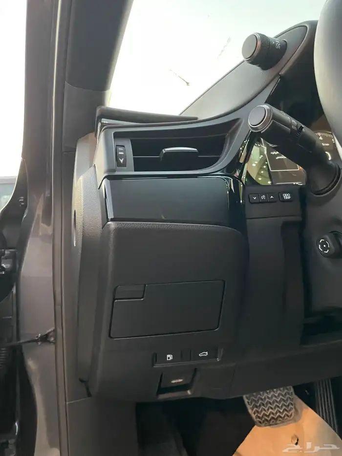 لكزسES250AA2025سعودي داخلي جملي(بنزين)2.5L 11