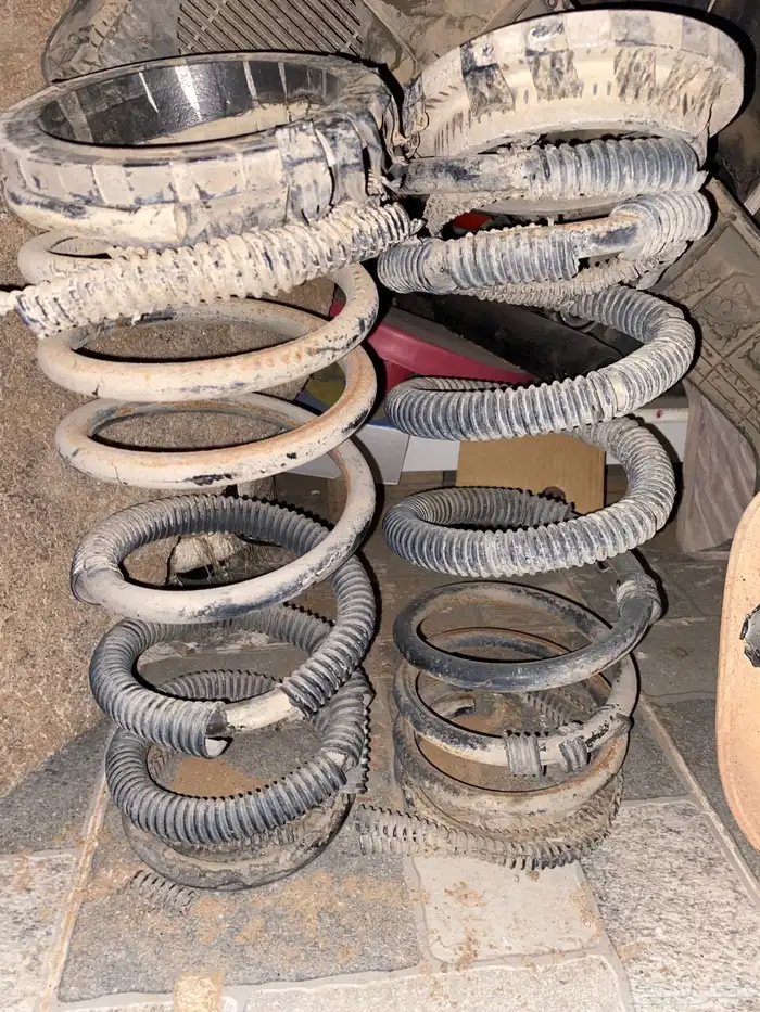 شبك 2005 باترول مراتب خلفيه 2000 ييات خلفي 0