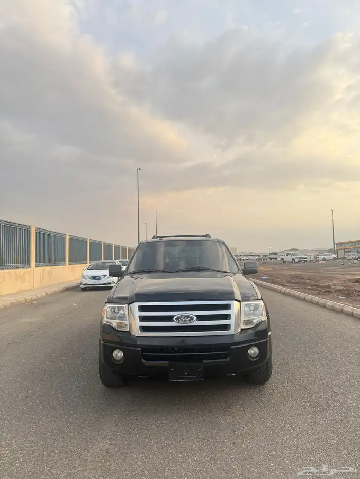 فورد اكسبدشن 2013 نص فل نظيف جدا 1