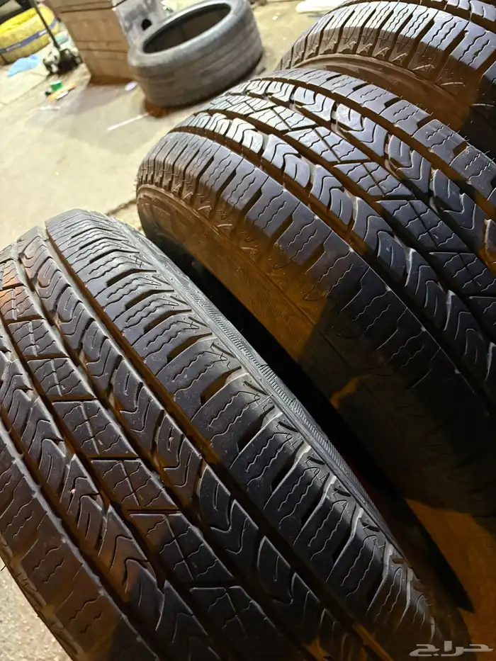 كفرات اكس دبيشن255 70 18شبه جديده نكسن كوري 6