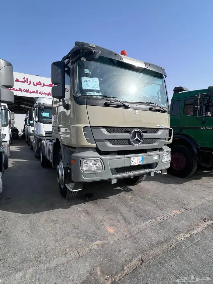 حراج معرض رايد للسيارات والشاحنات والمعدات الثقيلة 3